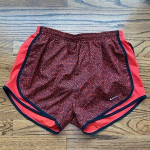 Red and Black Pattern Nike Tempo Short